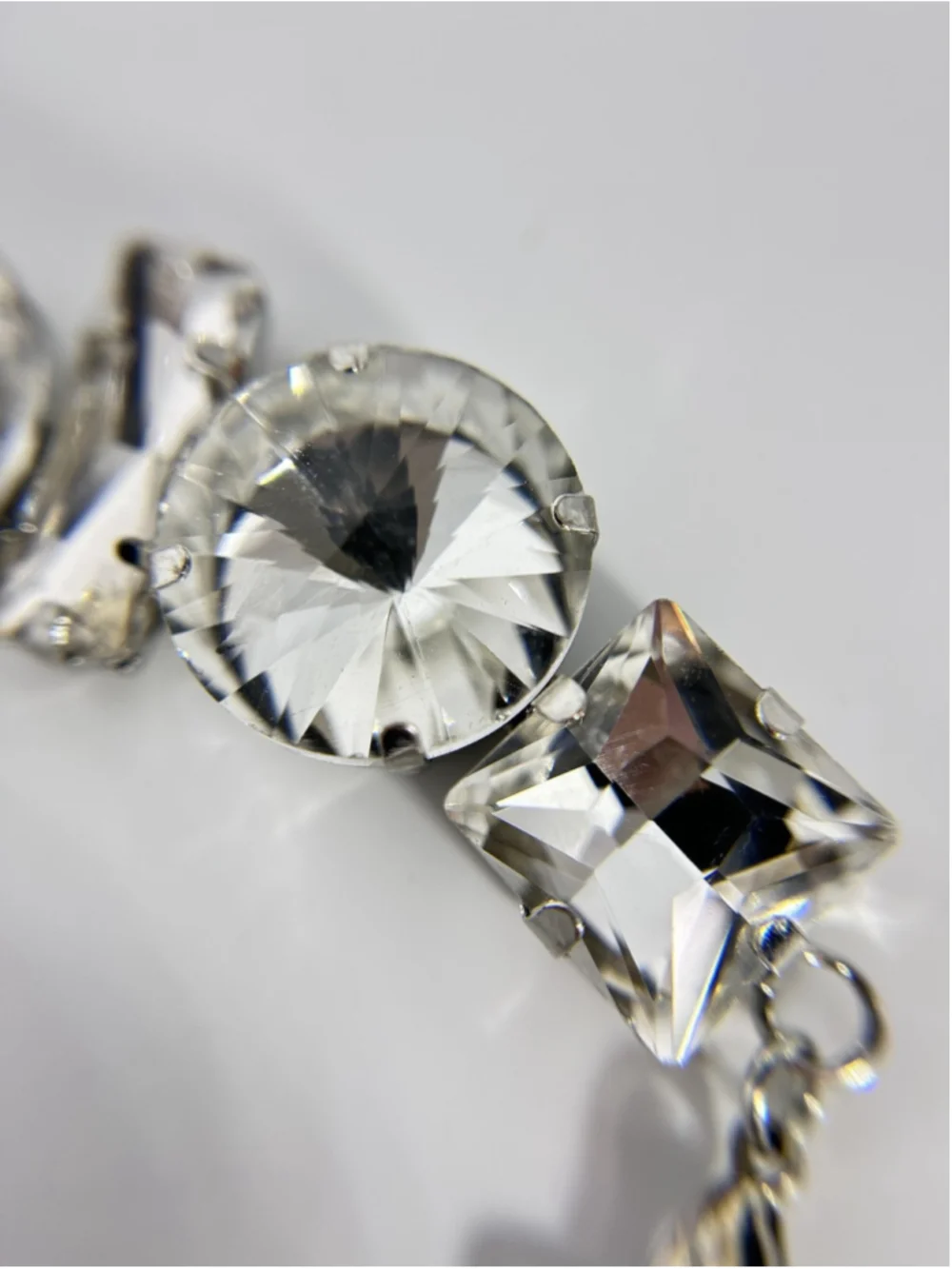Necklace Silver Tone Crystal Bib Statement Collar Clear Fashion Lobster Clasp
